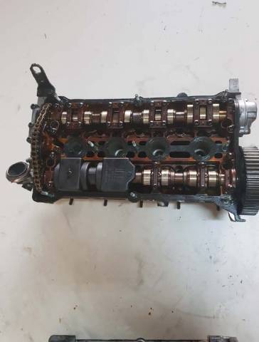 audi-a4-2001-model-silindir-kapak-dolu