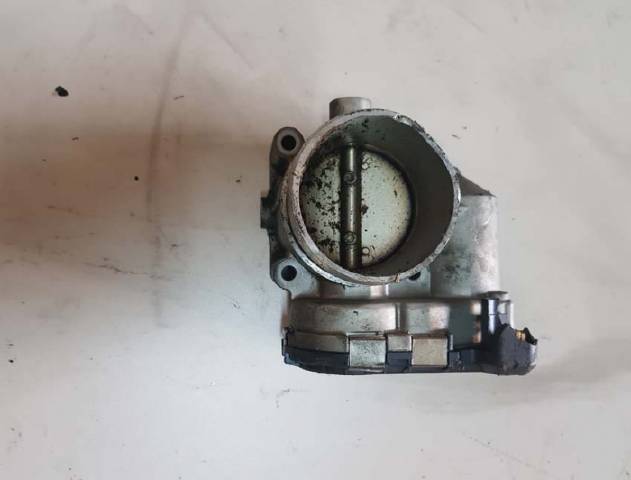 bogaz-kelebegi-audi-a4-1.8t